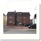 Vorderansicht des Geb�udes der Ferienwohnung